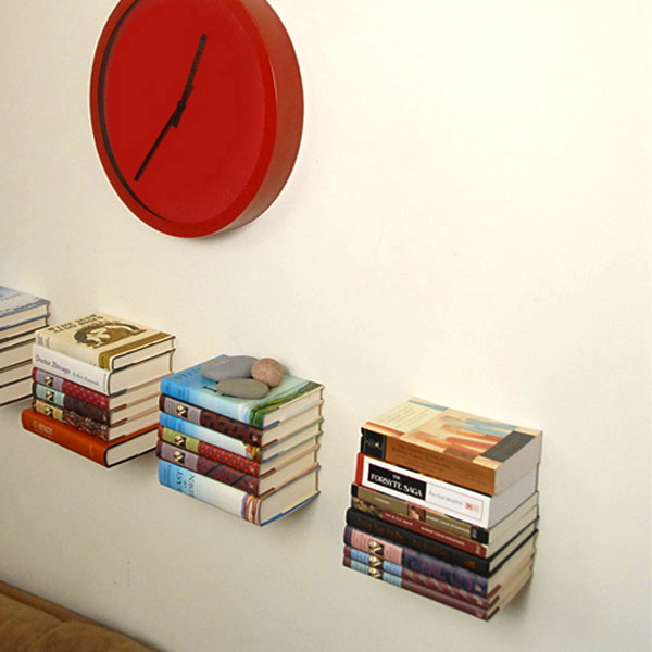 conceal with red clock